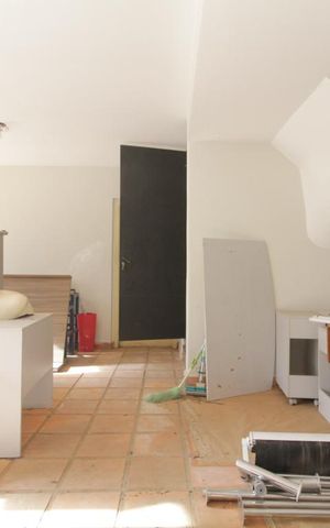 Casa à venda com 380m², 4 quartos e 3 vagasSala (quarto de serviço)