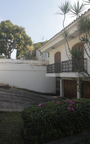 Casa à venda com 380m², 4 quartos e 3 vagasJardim