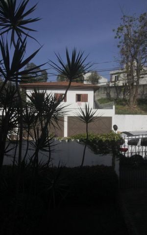 Casa à venda com 380m², 4 quartos e 3 vagasVista do quarto 1