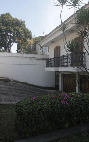 Casa à venda com 380m², 4 quartos e 3 vagasJardim