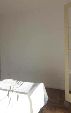 Casa à venda com 380m², 4 quartos e 3 vagasSuíte