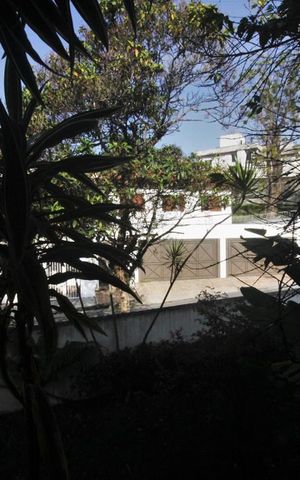 Casa à venda com 380m², 4 quartos e 3 vagasVista da varanda 1