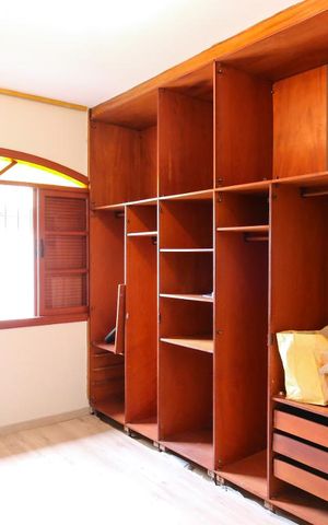 Casa para alugar com 379m², 4 quartos e 3 vagasQuarto