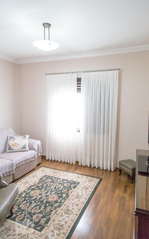 Casa à venda com 260m², 3 quartos e 3 vagas Casa à venda com 260m², 3 quartos e 3 vagasQuarto 2