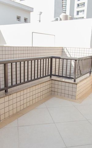 Casa à venda com 260m², 3 quartos e 3 vagas Casa à venda com 260m², 3 quartos e 3 vagasvaranda