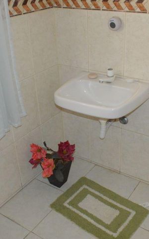 Casa à venda com 507m², 6 quartos e 2 vagasBanheiro da Suíte 4