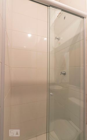 Apartamento à venda com 40m², 1 quarto e sem vagaBanheiro - Box