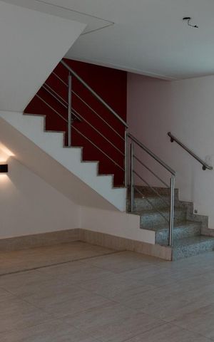 Casa para alugar com 227m², 4 quartos e 3 vagasSala