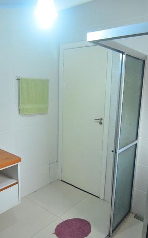 Casa para alugar com 257m², 5 quartos e 5 vagasBanheiro Suíte 2