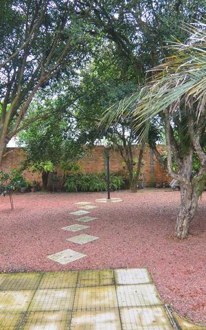 Casa para alugar com 257m², 5 quartos e 5 vagasPátio fundos