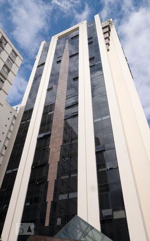 Studio para alugar com 28m², 1 quarto e 1 vaga Studio para alugar com 28m², 1 quarto e 1 vagaFachada