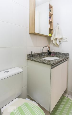 Apartamento à venda com 70m², 3 quartos e 1 vaga Apartamento à venda com 70m², 3 quartos e 1 vagaBanheiro Suite