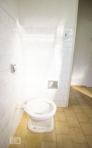 Casa à venda com 60m², 1 quarto e sem vagaBanheiro