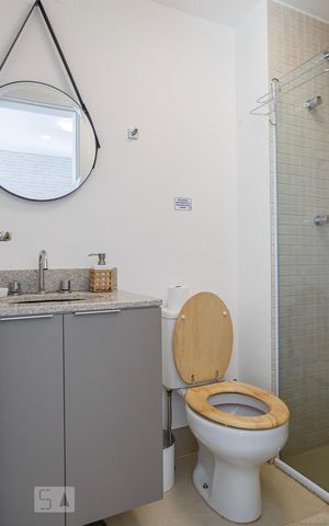 Apartamento para alugar com 32m², 1 quarto e 1 vaga Apartamento para alugar com 32m², 1 quarto e 1 vagaBanheiro