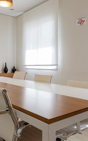 Apartamento para alugar com 32m², 1 quarto e 1 vaga Apartamento para alugar com 32m², 1 quarto e 1 vagaSala de reunião