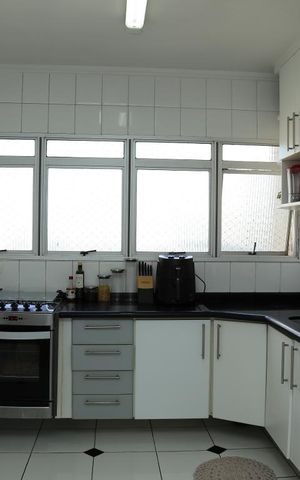 Apartamento à venda com 160m², 4 quartos e 2 vagasCozinha