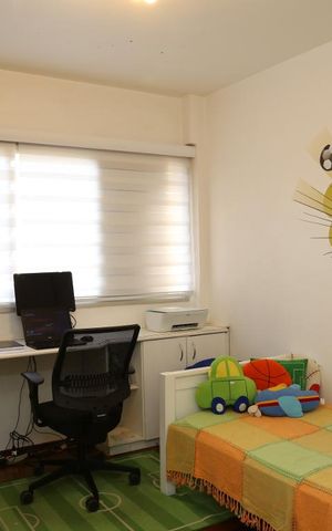 Apartamento à venda com 160m², 4 quartos e 2 vagasQuarto 2