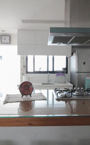 Apartamento à venda com 200m², 3 quartos e 3 vagasCozinha
