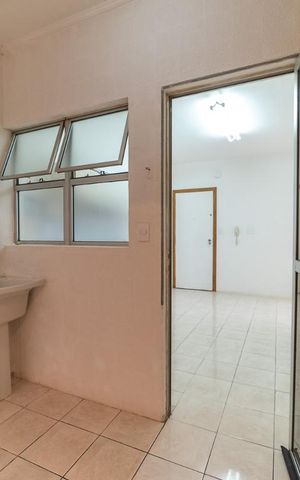 Apartamento à venda com 93m², 2 quartos e 1 vaga Apartamento à venda com 93m², 2 quartos e 1 vagaÁrea de Serviço