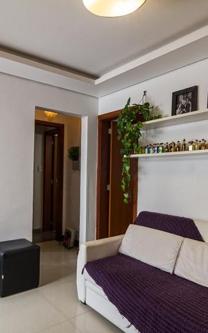 Apartamento à venda com 140m², 2 quartos e 1 vaga Apartamento à venda com 140m², 2 quartos e 1 vagaSala