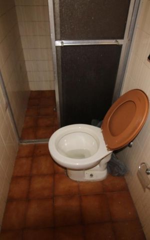 Casa à venda com 160m², 3 quartos e 2 vagasBanheiro 1 suite