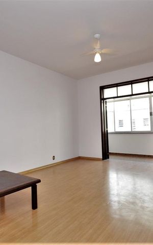 Apartamento à venda com 120m², 3 quartos e sem vagaSala