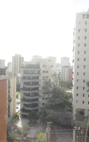 Apartamento para alugar com 306m², 4 quartos e 4 vagasVista da suíte 4