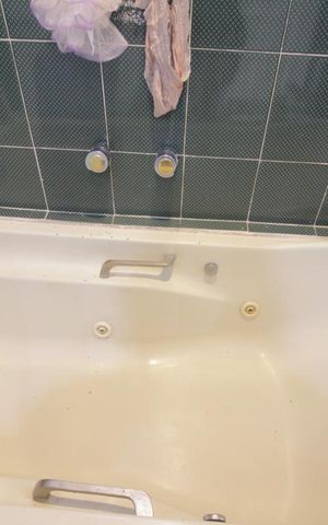 Apartamento para alugar com 306m², 4 quartos e 4 vagasBanheira