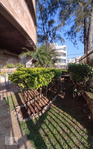 Apartamento à venda com 200m², 2 quartos e 3 vagas Apartamento à venda com 200m², 2 quartos e 3 vagasEntrada do prédio