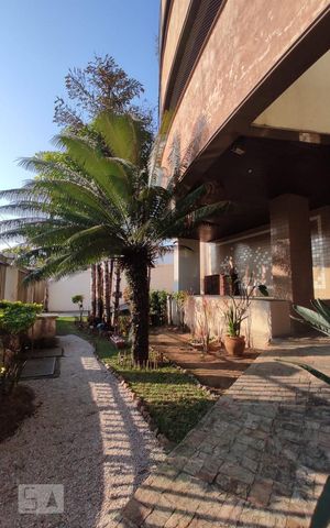 Apartamento à venda com 200m², 2 quartos e 3 vagas Apartamento à venda com 200m², 2 quartos e 3 vagasFachada