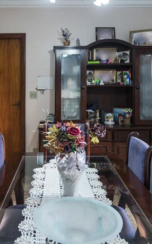 Casa à venda com 340m², 4 quartos e 4 vagas Casa à venda com 340m², 4 quartos e 4 vagasCopa
