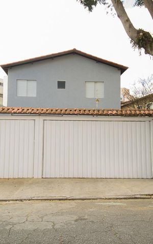 Casa de condomínio à venda com 137m², 3 quartos e 1 vagaFachada
