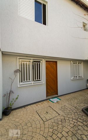 Casa de condomínio à venda com 137m², 3 quartos e 1 vagaFachada