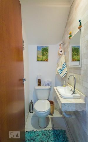 Casa de condomínio à venda com 137m², 3 quartos e 1 vagaLavabo