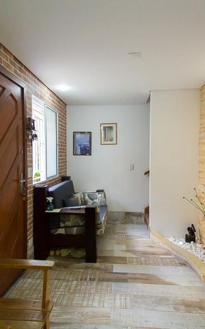 Casa de condomínio à venda com 137m², 3 quartos e 1 vagaSala