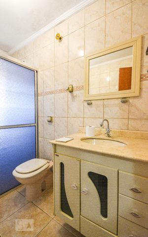 Casa à venda com 175m², 5 quartos e 1 vaga Casa à venda com 175m², 5 quartos e 1 vagaBanheiro 1