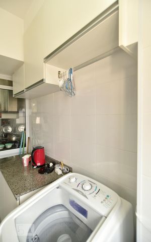 Apartamento para alugar com 70m², 3 quartos e 1 vagaÁrea de serviço