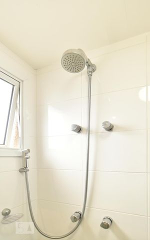 Apartamento para alugar com 70m², 3 quartos e 1 vagaBanheiro da suite - chuveiro
