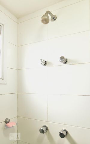 Apartamento para alugar com 70m², 3 quartos e 1 vagaBanheiro - chuveiro