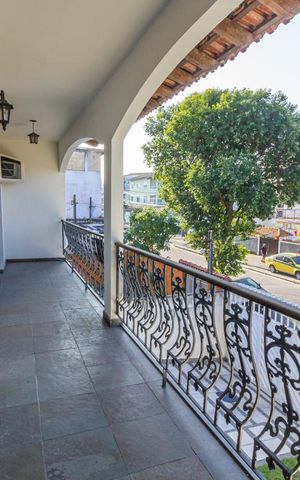 Casa à venda com 189m², 3 quartos e 3 vagas Casa à venda com 189m², 3 quartos e 3 vagasVaranda da Suíte
