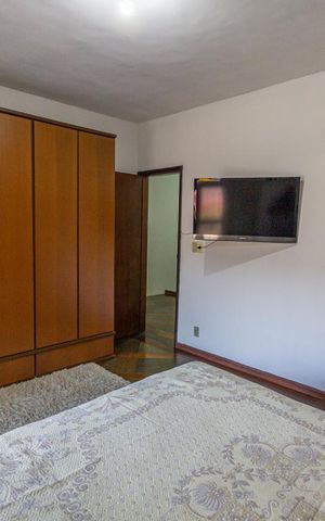 Casa à venda com 189m², 3 quartos e 3 vagas Casa à venda com 189m², 3 quartos e 3 vagasSuíte
