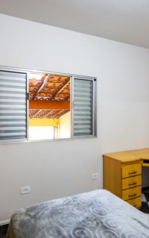 Casa para alugar com 200m², 3 quartos e 2 vagas Casa para alugar com 200m², 3 quartos e 2 vagasQuarto