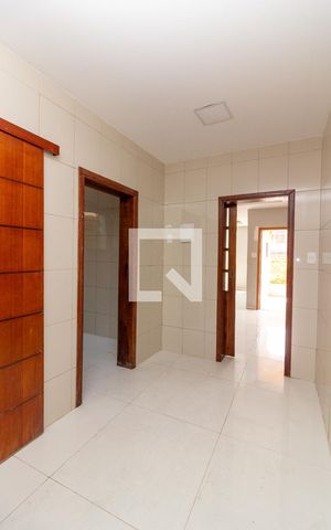 Casa para alugar com 230m², 4 quartos e 1 vaga Casa para alugar com 230m², 4 quartos e 1 vagaCopa