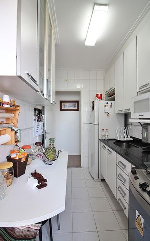 Apartamento para alugar com 75m², 2 quartos e 2 vagasCozinha