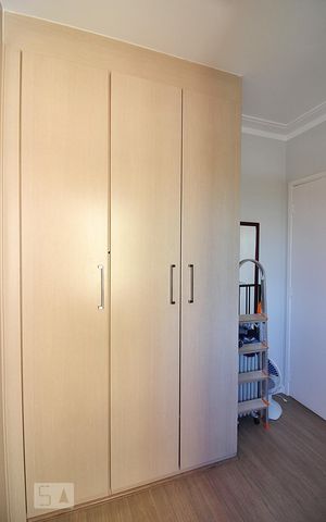 Apartamento para alugar com 75m², 2 quartos e 2 vagasQuarto 1 - Armários