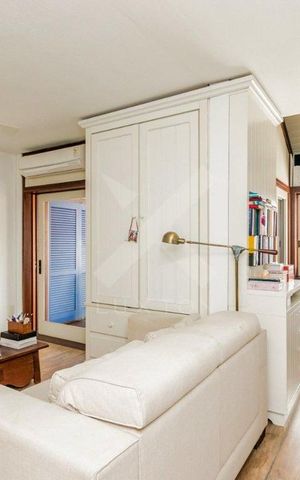Casa à venda com 650m², 6 quartos e 5 vagas Casa à venda com 650m², 6 quartos e 5 vagasQuarto 1