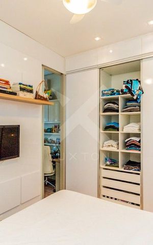 Casa à venda com 650m², 6 quartos e 5 vagas Casa à venda com 650m², 6 quartos e 5 vagasQuarto 4