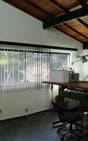 Casa para alugar com 252m², 4 quartos e 1 vagaOutros