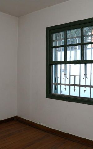 Casa para alugar com 252m², 4 quartos e 1 vagaQuarto 1