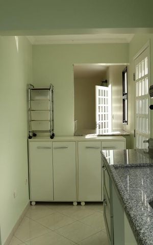 Casa para alugar com 252m², 4 quartos e 1 vagaCozinha